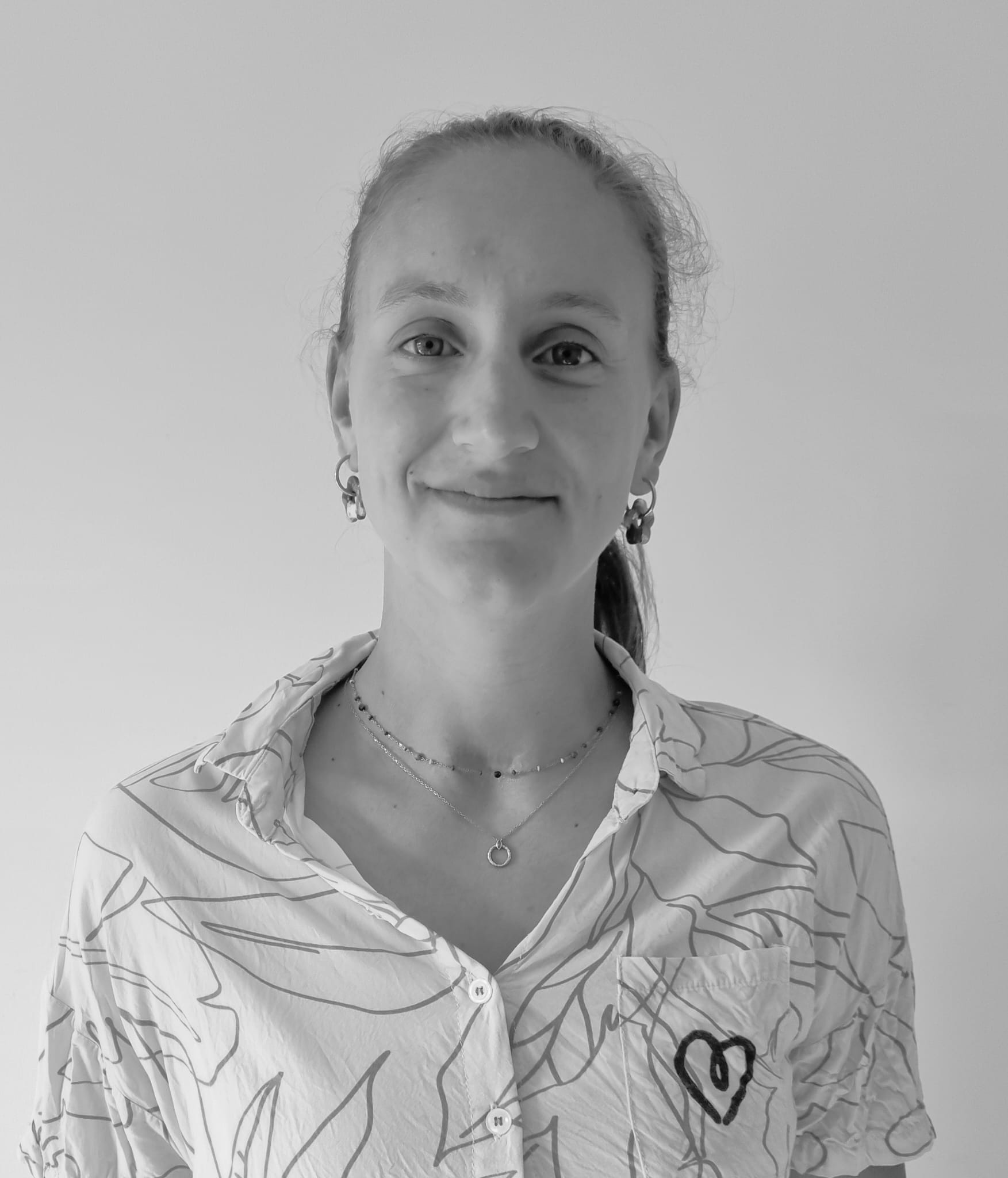 Haya Laurence est sage-femme à Lyon et Bourgoin Jalleieu, aide à la naissance natrurelle